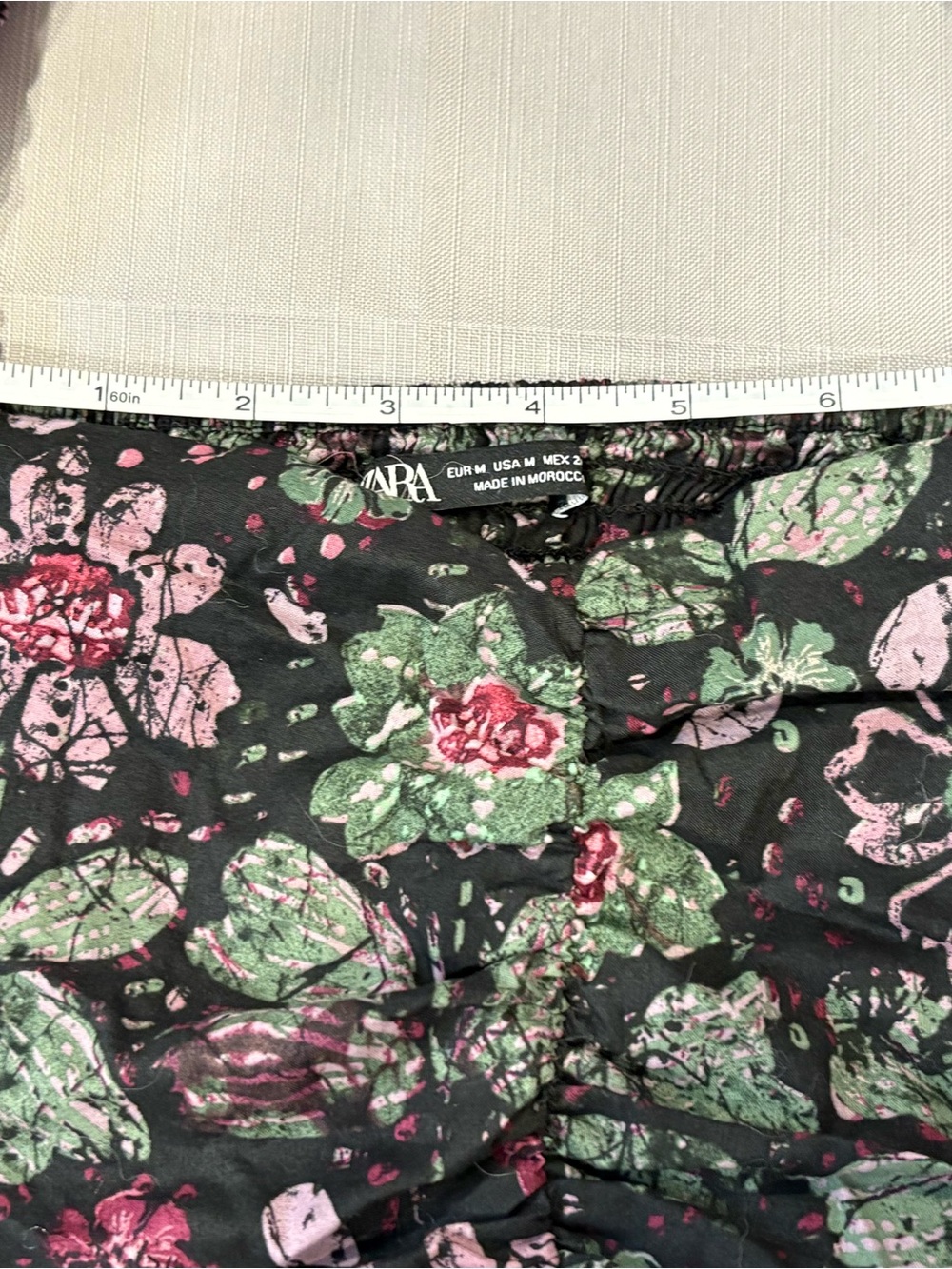 Zara Black Floral Puff-Sleeve Crop Top with Pink & Green Accents #1029 - Picture 8 of 9